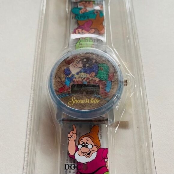 Vintage Disney Snow White and The Seven Dwarfs Dead Stock Digital Watch - Picture 7 of 12